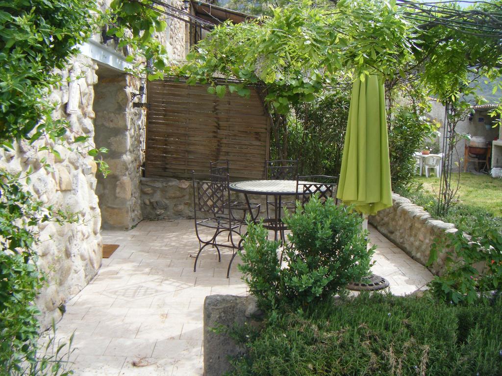 La Nichoule Villa Rosieres  Room photo